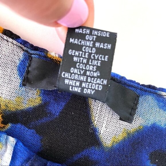 Alfani stretch ruched top with crew neck and  3/4 length sleeves, petite size - Picture 10 of 10